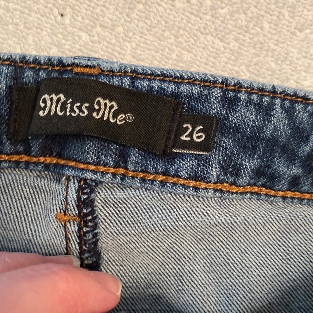 Miss Me jeans skinny fit tapered high rise 5 pockets button/zip closure size 26 - Picture 6 of 9